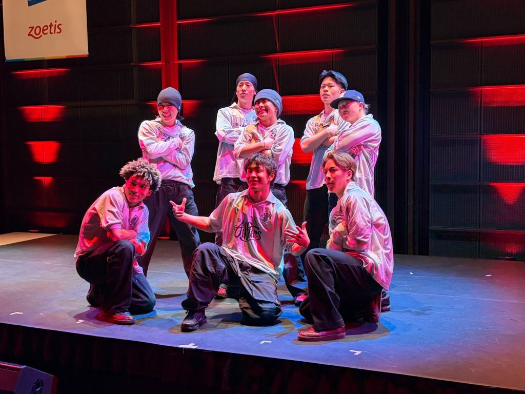 ブレイキンチーム「Ⅻ AFTER OURS（トゥエルブ アフターアワーズ）」によるショー